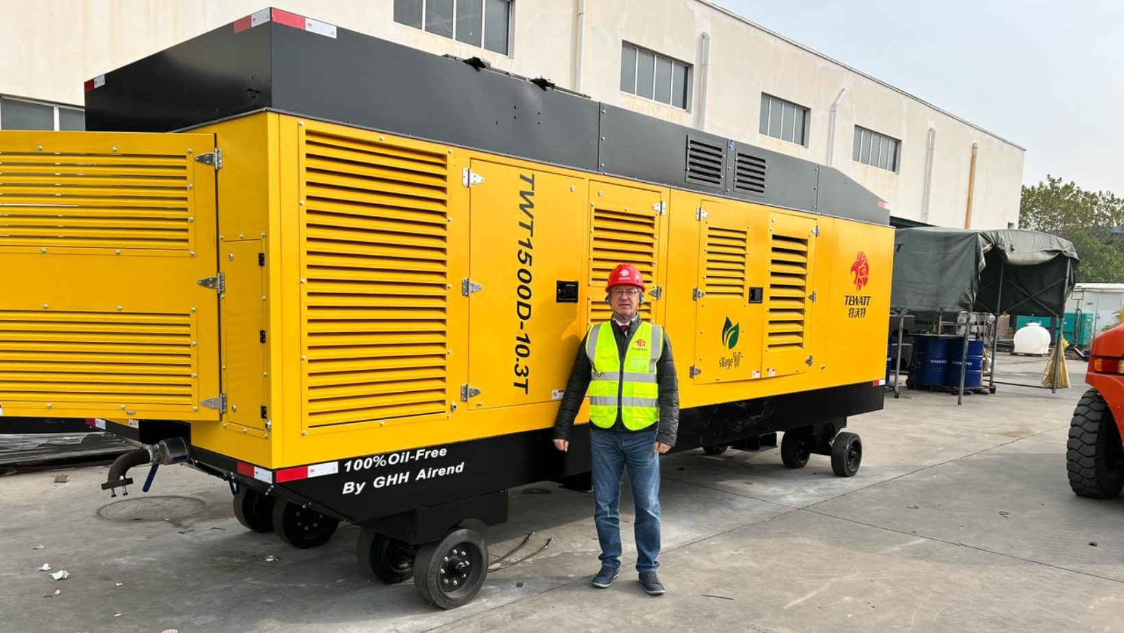 Compressor industrial em operação